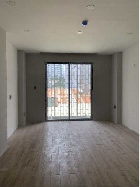 Chính chủ cho thuê nhà MT Hoa Lan Phú Nhuận, trệt 3 lầu giá 42 triệu bao thuế VAT