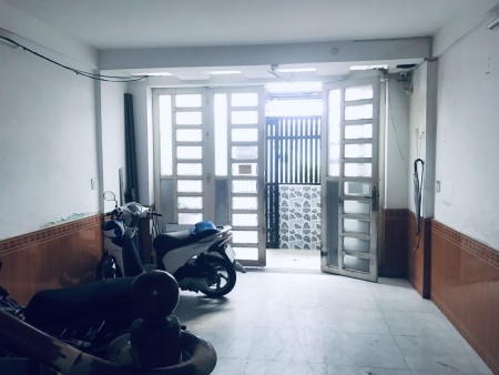 Chính chủ cho thuê nhà rộng, hẻm xe hơi trước nhà 5m,Nguyễn Xí