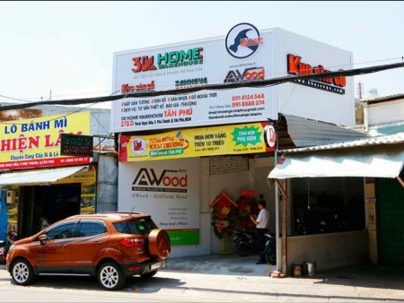 Nhà mặt tiền Thoại Ngọc Hầu, ngay BigC cho thuê nguyên căn.