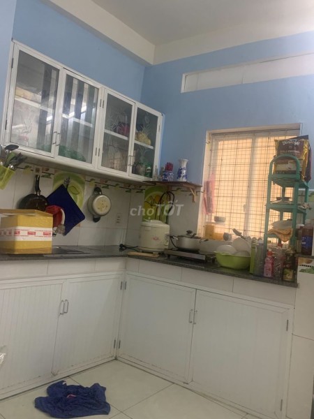 Trần Nhân Tôn, Quận 10 cần cho thuê nhà nguyên căn 10 triệu/tháng, dtsd 20m2