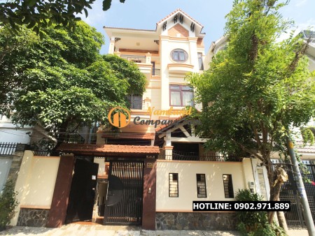 Cho thuê biệt thự phố diện tích sử dụng 8x20m hầm 3 lầu 4 phòng ở văn phòng