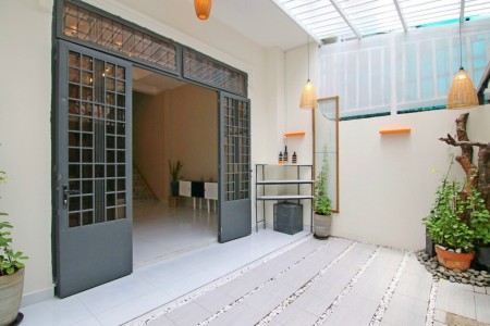 Cho thuê Nhà nhỏ xinh xinh 150m2 3 phòng ngủ đẹp trung tâm thảo điền Quận 2