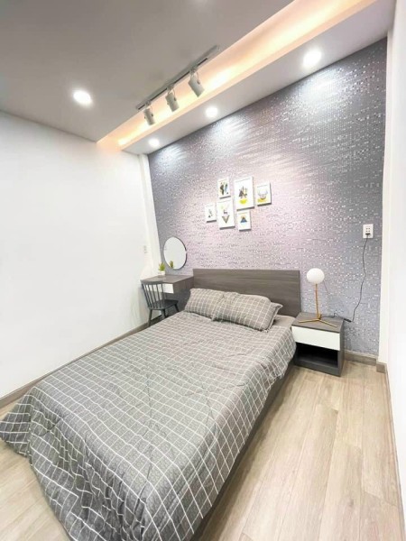 Cho thuê nguyên căn khách sạn Quận 3, 5.5x18m 15 phòng 16WC