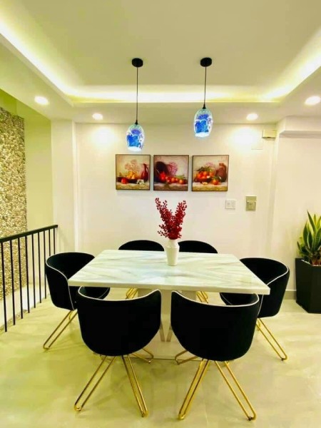 Nhà cho thuê MT Chấn Hưng P6 Tân Bình. trệt 2 lầu, nội thất đầy đủ