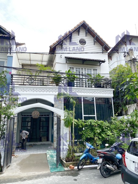 Cho thuê biệt thự sân vườn nhỏ diện tích 350m2 Ven Sông Sài Gòn