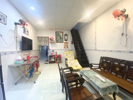 Mặt tiền 134 Lê Văn Lương, Nhà Bè, dtsd 80m2, giá 7 triệu/tháng, 1 trệt, 1 lầu, lhcc