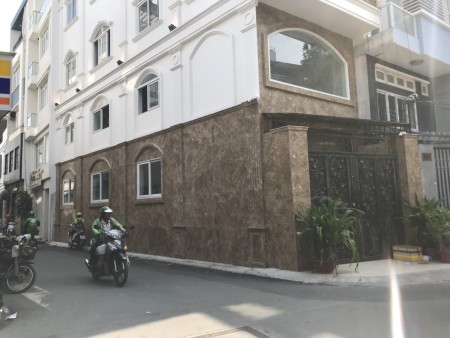 Nhà nguyên căn mặt tiền khu thời trang Huỳnh Văn Bánh Quận Phú Nhuận