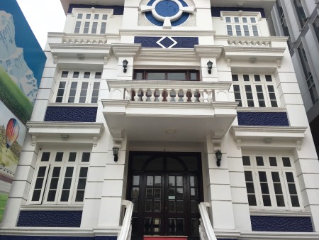 Cho thuê biệt thự hẻm thông 10m số 10/8 phan đình giót, quận tân bình