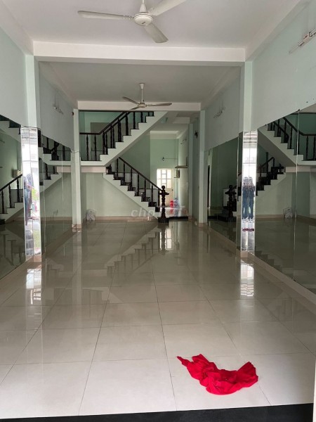 Nhà nguyên căn cần cho thuê nhanh dtsd 68m2, 1 trệt, 1 lầu, giá 7 triệu/tháng, lh 0795920988