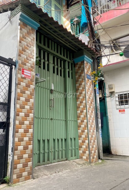 Mình cần cho thuê nhà rộng 30m2, giá 6 triệu/tháng hẻm 874/25/27 Đoàn Văn Bơ