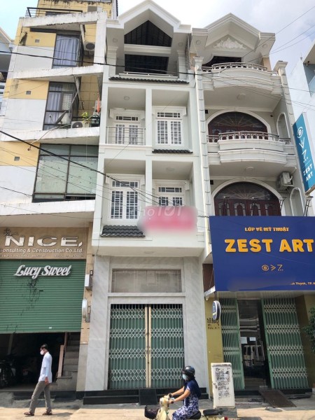 Có nhà 135/4 Nguyễn Hữu Cảnh, Quận Bình Thạnh, giá 29 triệu/tháng, dtsd 88m2