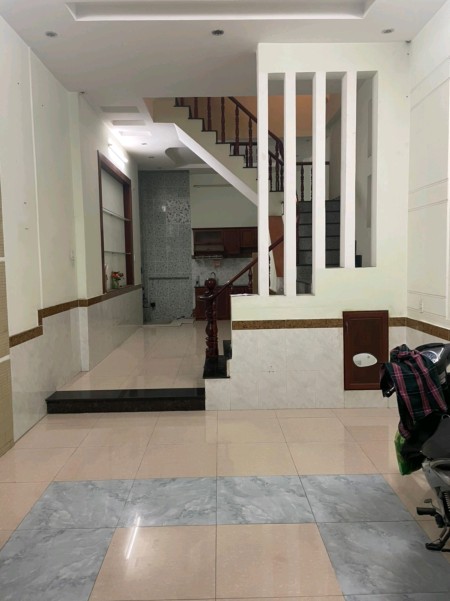 Cho thuê nhà nguyên căn mặt tiền quận Tân Bình giá cho thuê 18 triệu/tháng