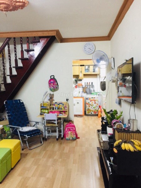 Cần cho thuê nhà rộng 32m2, 2 tầng đúc, giá 5 triệu/tháng, Phạm Văn Chiêu, Gò Vấp