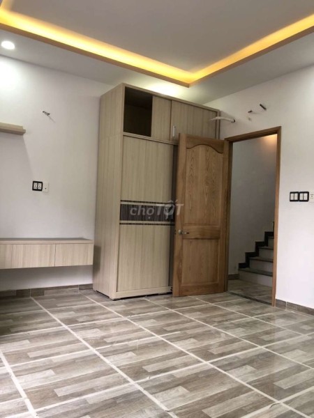Cho thuê nhà khu phân lô Quận 7 dtsd 80m2, giá 20 triệu/tháng, liên hệ 0938666673