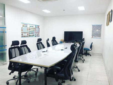 Cho thuê nhà MT Lê Văn Sỹ 9x40m trệt 3 lầu sàn trống suốt kinh doanh đa ngành nghề