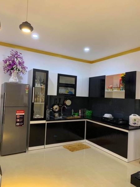 Cho thuê nhà cực đẹp tại phố Vĩnh Phúc, 50m2 x 5T, 12 triệu/tháng