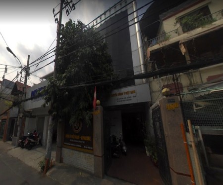 Cho thuê văn phòng mặt tiền Đặng Tất Q1. làm cty. DT: 8x24 trệt 2lau. sân để xe.