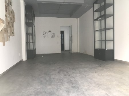 Chính chủ cần bán biệt thự khu Phan Xích Long hầm 3 lầu giá 58 triệu/tháng