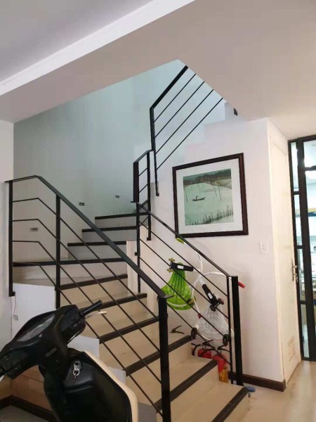 Cho thuê nguyên căn HXH CMT8 Q3. sân sau, hẻm thông tứ phía thuận tiện di chuyển