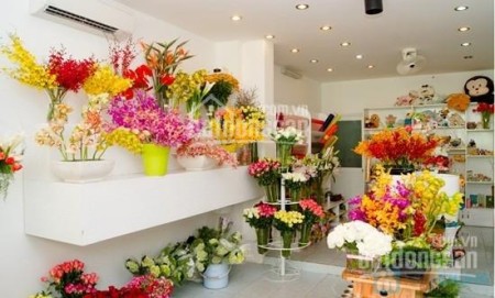 Mặt tiền khu KD sầm uất, nhà thuê gần ngay nút giao thông ngã 4 giao Âu Cơ, DT 5x16m, 3 lầu, 28tr