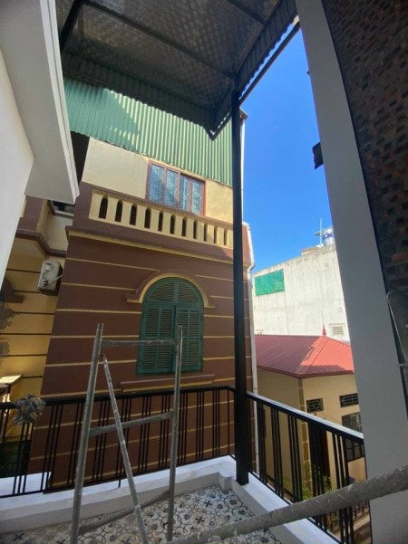 Cho thuê nhà ở/ Văn phòng 04 tr/ tháng ngõ 89 Lạc Long Quân, Cầu Giấy, HN