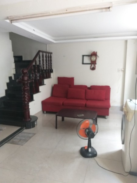 Nhà rộng 4 lầu Nguyễn Văn Công Phú Nhuận giá giảm còn 13tr