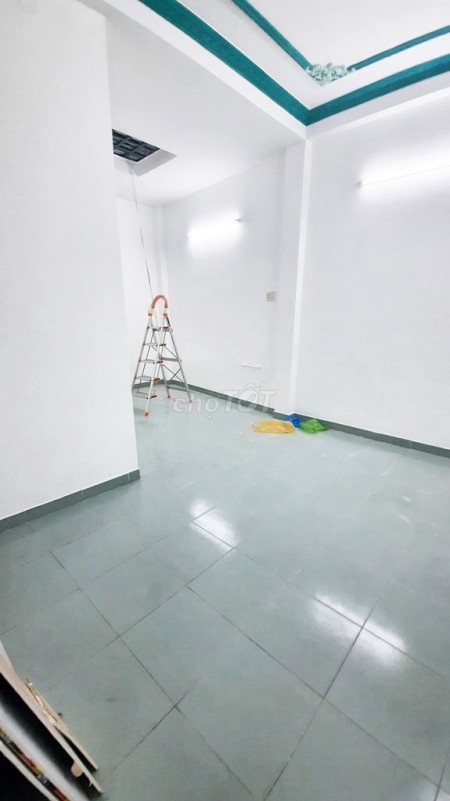 Trống nhà rộng 55m2, giá cho thuê 12 triệu/tháng, hẻm Phan Văn Trị, Quận 5