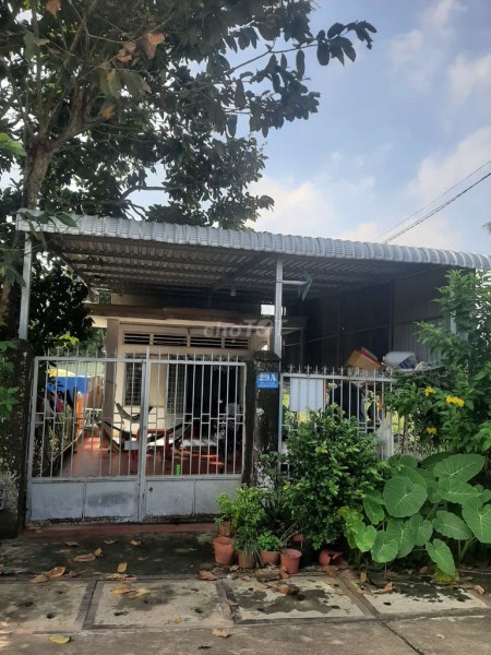 Có nhà mặt tiền 29A đường số 12, Củ Chi cần cho thuê giá 4 triệu/tháng, dtsd 300m2, có sân vườn