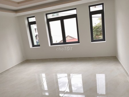 Cho thuê nhà đường Sông Thương , Phường 2, quận Tân Bình. Ngay tại chuyên khu văn phòng công ty sân