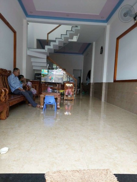 Nguyên căn chủ cần cho thuê Quận 12, dtsd 60m2, 2 tầng, 2 pn, giá 6.5 triệu/tháng, lh 0899393270