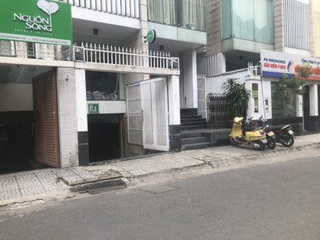 Nhà 10x14 2 lầu mặt tiền ngay ngã tư Trương Quốc Dung Nguyễn Văn Trỗi, khu an ninh