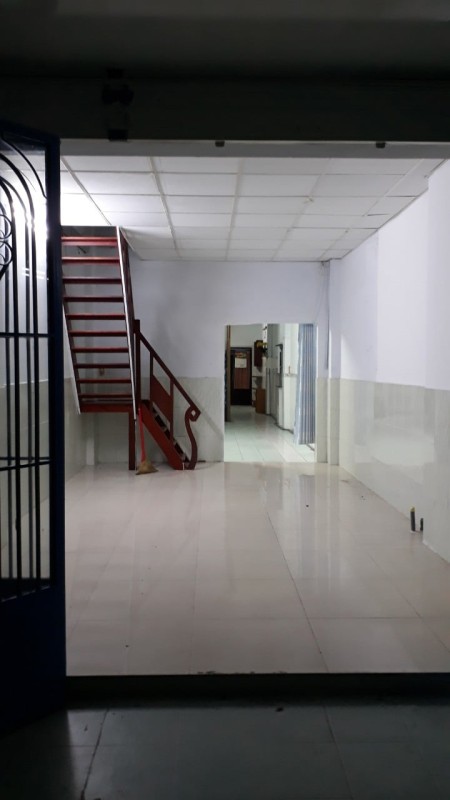 Nhà nguyên căn Nguyễn An Ninh MT kinh doanh thuận tiện giá 22 triệu/ tháng, thaoỉ mái cải tạo