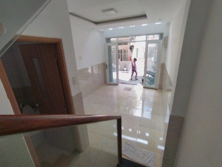 Nhà nguyên căn HXH kinh doanh đoạn 2 chiều Võ Văn Tần quận 3