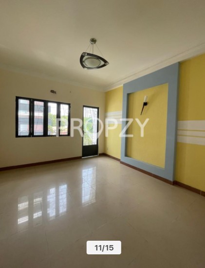 Hẻm 12m Thành Thái 1 trệt 3 lầu có sân đậu xe hơi 7 chỗ, khu dân cư hiện hữu