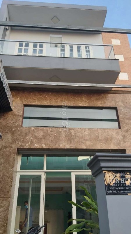 Chủ chưa sử dụng cần cho thuê nguyên căn 3 tầng đúc, giá 12 triệu/tháng, mt Thạch Lam, Tân Phú