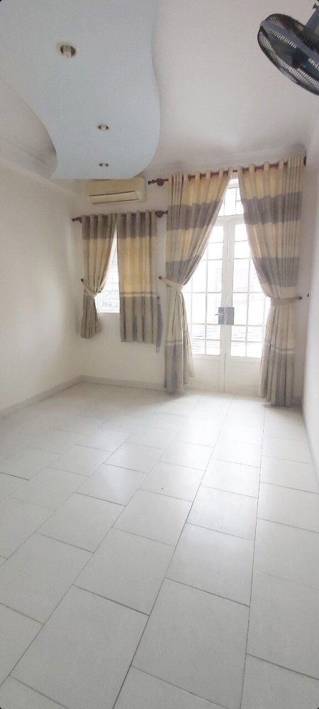 Nhà HXH đỗ cửa ra Lê Văn Sỹ 3 Lầu tiện ở+ VP, onl 3PN lớn 3WC