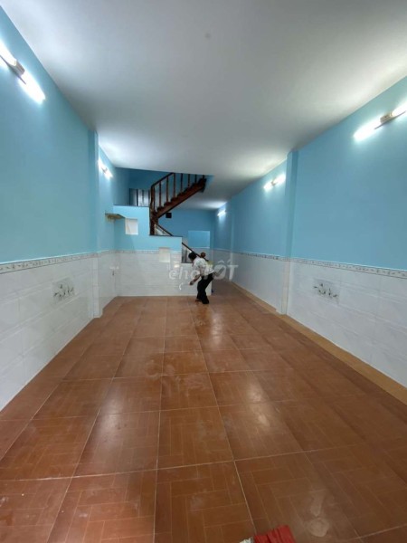 Trống nhà hẻm 16/28 Nguyễn Hữu Dật, Tân Phú, cần cho thuê giá 11 triệu/tháng, dt 80m2