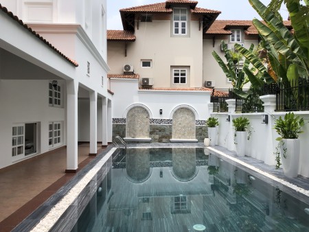 Cho thuê nguyên căn Villa 800m2 Hồ bơi,sân vườn,trệt 2 lầu 5PN Thảo Điền QUẬN 2