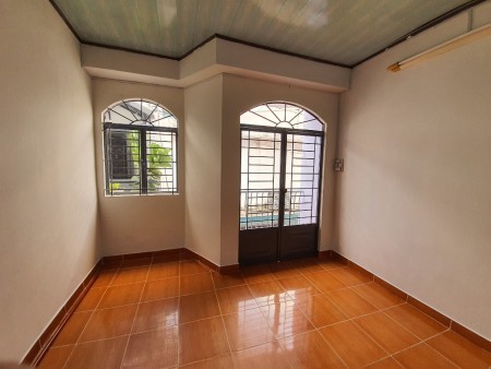 Cho thuê nhà 4mx5m, trệt+lầu đường Tân thới hiệp 06, Quân 12, giá 3.5 tr.lh: 0902487340 Khánh