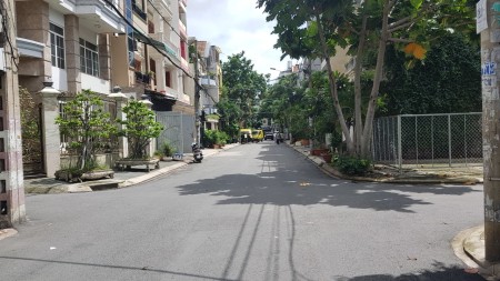 Cho thuê nhà khu K300 HXH 7m Nguyễn Minh Hoàng, P12,TB