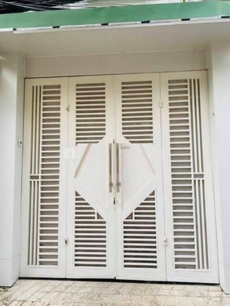 Nhà hẻm xe tải Trần Quang Diệu 4PN giá 13,5 triệu/tháng liên hệ 0907431898