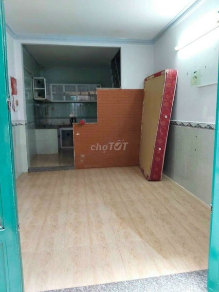 Nguyên căn chủ cần cho thuê nhanh diện tích 31.5m2, 3 tầng, giá 4.5 triệu/tháng, lh 0976704967