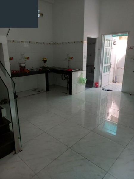 Nhà cho thuê dt 5,5x30 hẻm xe tải đuờng 339, Phước Long B, Quận 9 giá 1 triệu