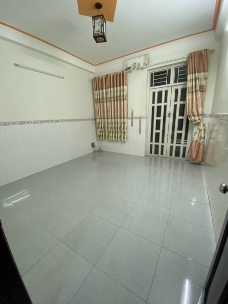 Cho thuê nhà nguyên căn gần chợ Lê Văn Quới liên hệ 0915718879 giá tốt