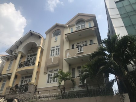 Cho thuê nhà 220/5B Nguyễn Trọng Tuyển, phường 8, Phú Nhuận hẻm xe tải ra vào thoải mái