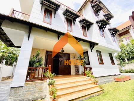 Cho thuê Villa riêng Quận 2, full nội thất, diện tích sử dụng 20x20m giá 93 triệu/tháng