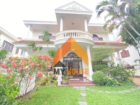 Cho thuê Villa nguyên căn, vị trí đẹp tiện kinh doanh diện tích 20x30m, giá thương lượng