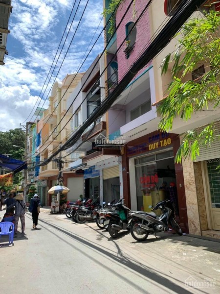 Cho thuê nhà mặt tiền tiện kinh doanh buôn bán vị trí đông 2 Lầu chỉ 10 triệu/tháng