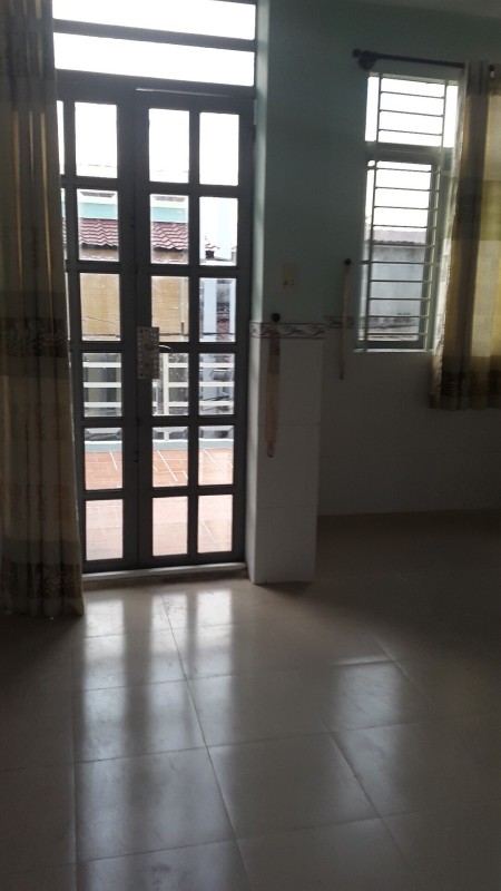 Cho thuê nhà đẹp nguyên căn đường Âu Cơ