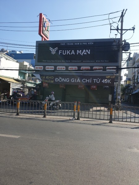 Thuê nhà góc 3 mặt tiền đường Trường Chinh phường 13 quận Tân Bình 11x29m